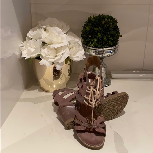 MJUS Sandals - Picture 1 of 10